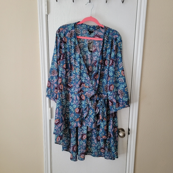Torrid Floral Georgette Tunic Wrap Top - Picture 2 of 12